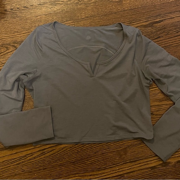 Lululemon Cropped Henley Long Sleeve Top - Picture 4 of 6